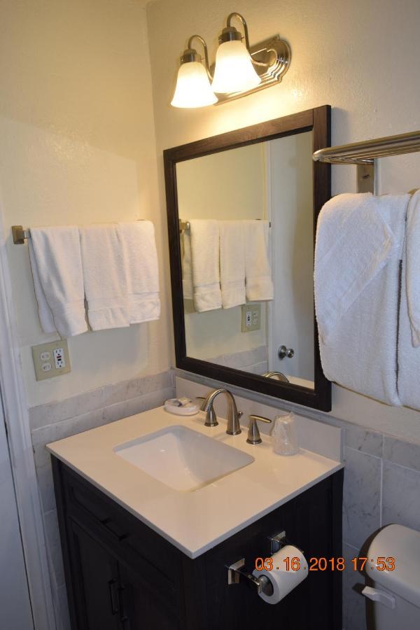 Stanlunds Inn And Suites บอร์เรโก สปริงส์ ภายนอก รูปภาพ