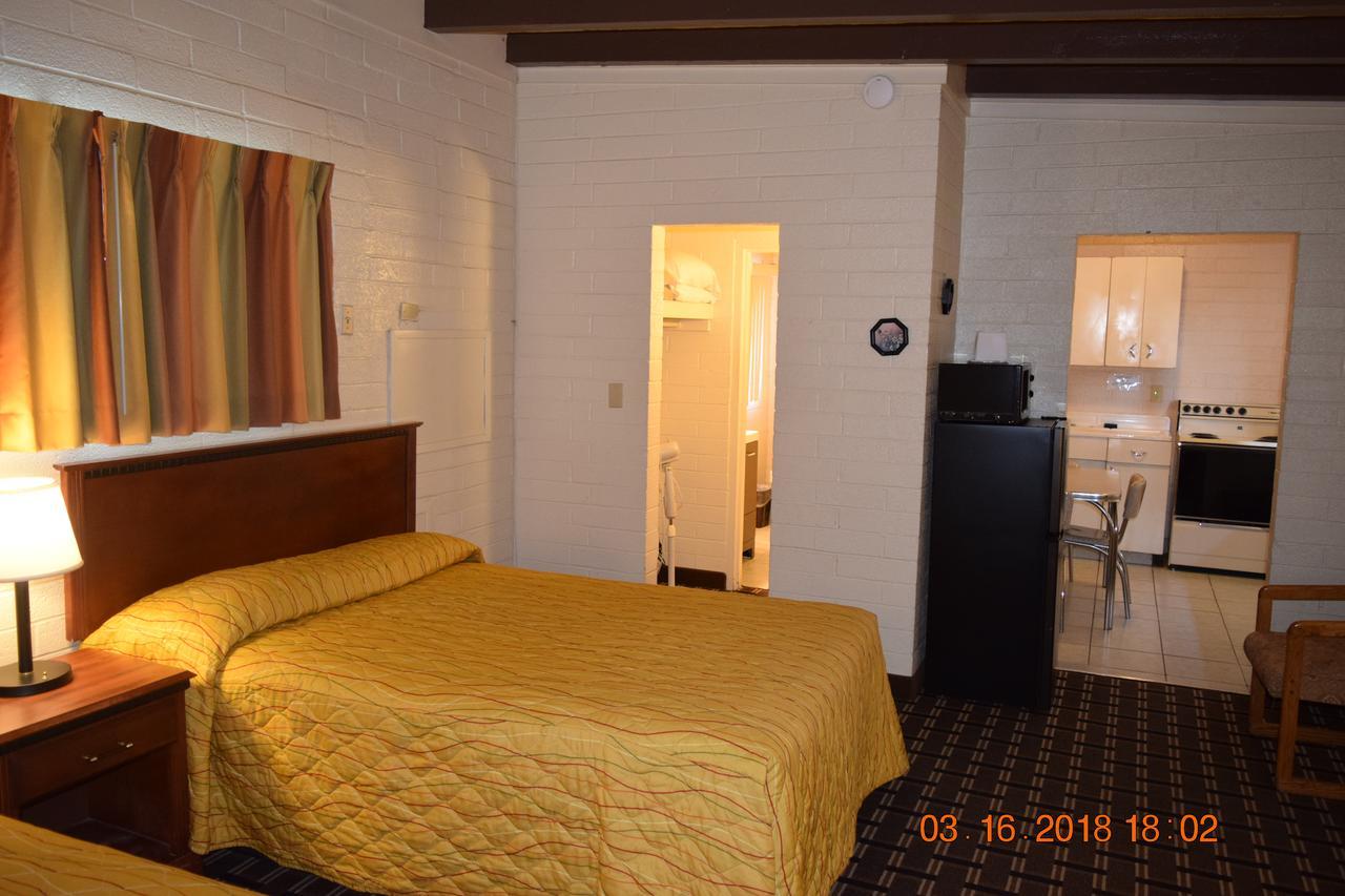 Stanlunds Inn And Suites บอร์เรโก สปริงส์ ภายนอก รูปภาพ